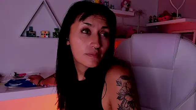Valkiria_ponce's Live XXX Chat