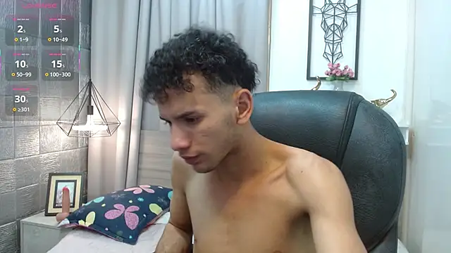 JDWhite18 élő XXX-chatje