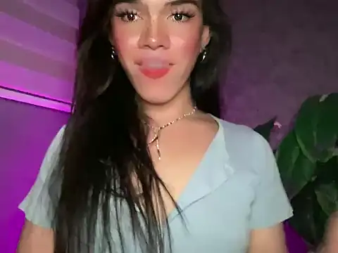 Queenn_xx Pertunjukan Webcam