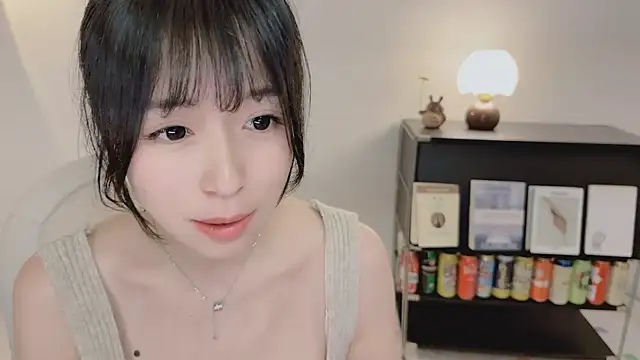 Chat +18 de Onechestnut ao vivo