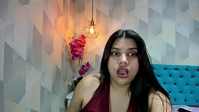 LindaBreeS live XXX chat
