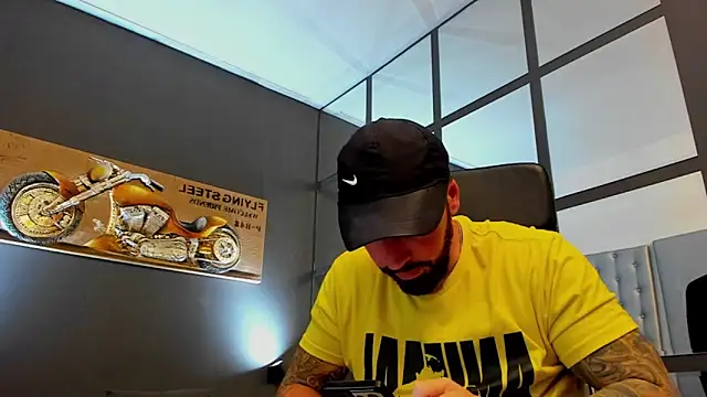 Chat XXX en directo de AronGrant