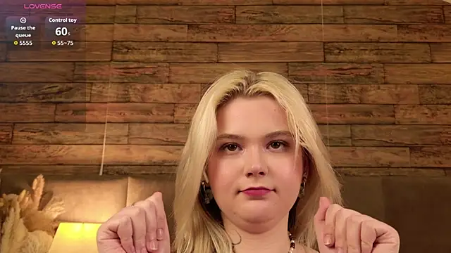 Chat +18 de Ivy_Marlowe ao vivo