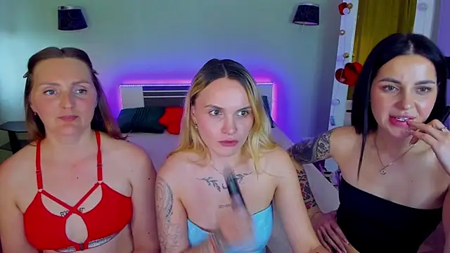 Онлайн чат XXX MagicEyess