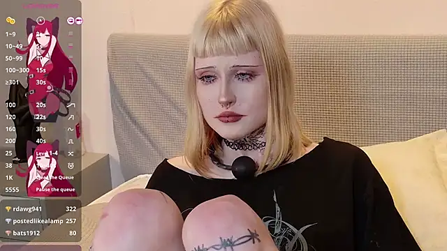 MilkMeSoftly Show Webcam