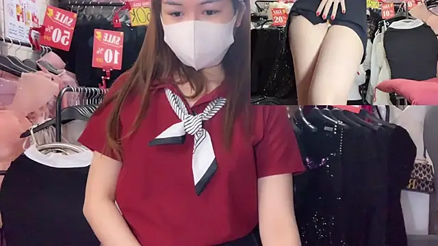 Chat XXX Live Larissa-Closet