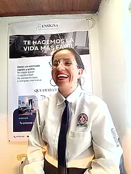 Valentina--1's Live XXX Chat