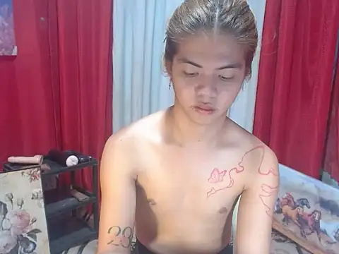 InocentTsYhannaUncut's Webcam Show