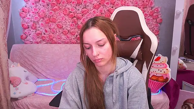 Živý XXX chat LizzaMoonn