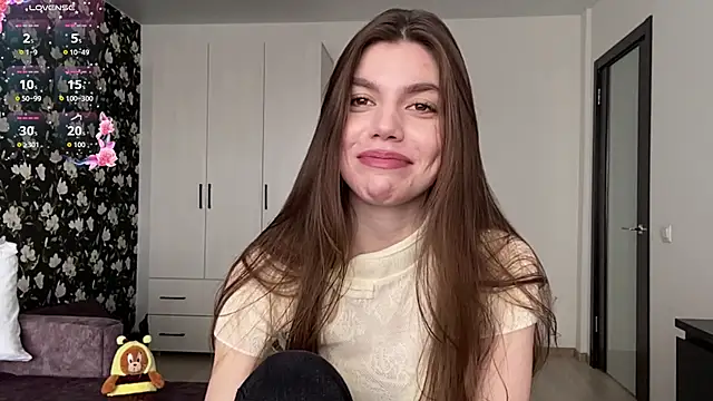 Онлайн чат XXX NeidaGowing
