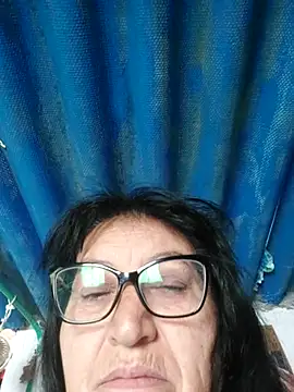 Chat +18 de clarita_01 ao vivo