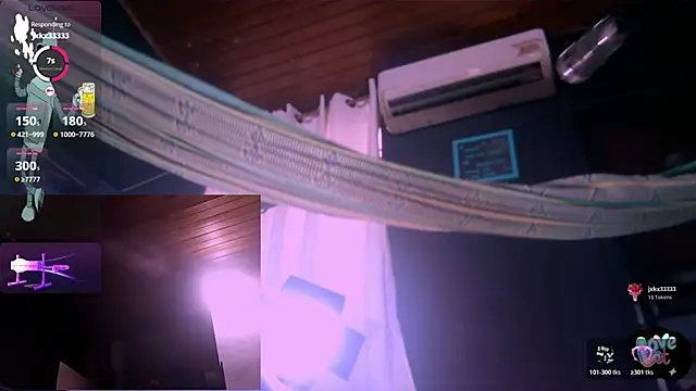 Chat +18 de Nicolle_waterfalls ao vivo