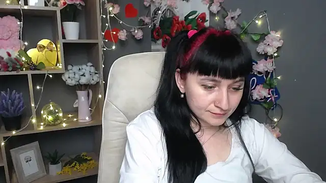 NinaFlawlees – Naživo XXX chat
