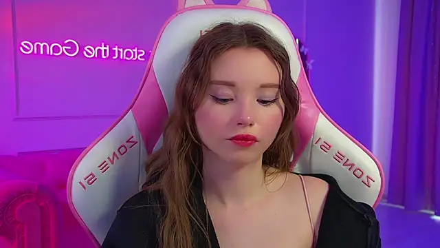 KeiraAsti's Live XXX Chat