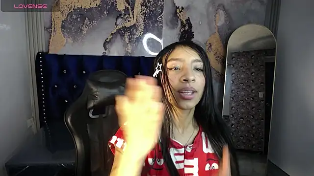 Chatroom XXX en direct de Adarasuri_v