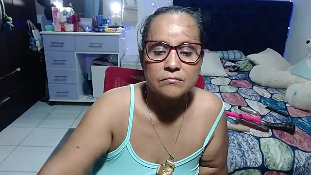 pervert_mommy_ Adlı Modelin Web Kamerası Şovu