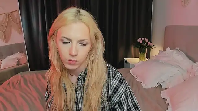 Chat +18 de Tiffany__King ao vivo