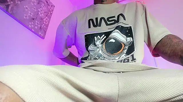 Rpoolrboy Show in webcam