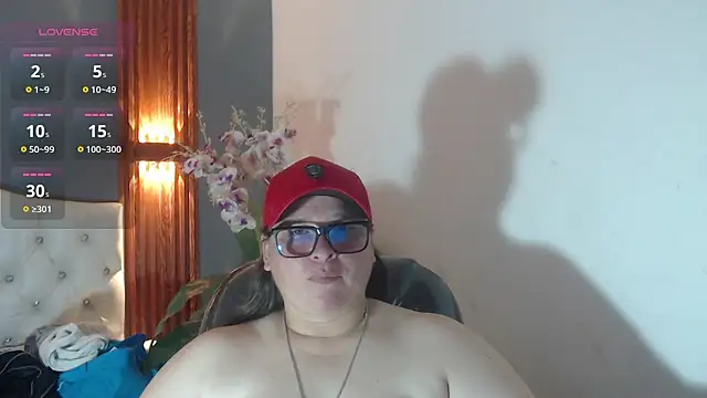 Show de katty_femdom na webcam
