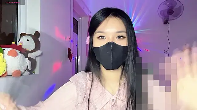 Tieu-May Webcam show