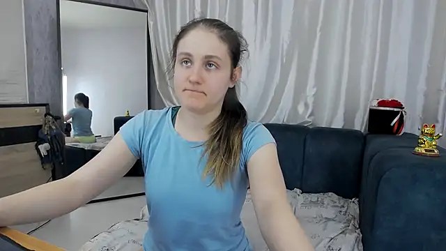 Holliy_Cooper XXX чат на живо