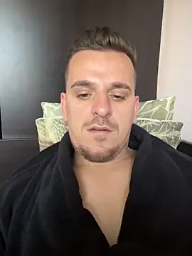 Huge_cock22cm: вебкам-шоу