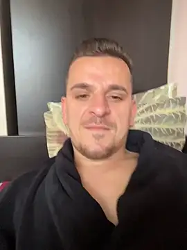 Huge_cock22cmn Webbikameraesitys