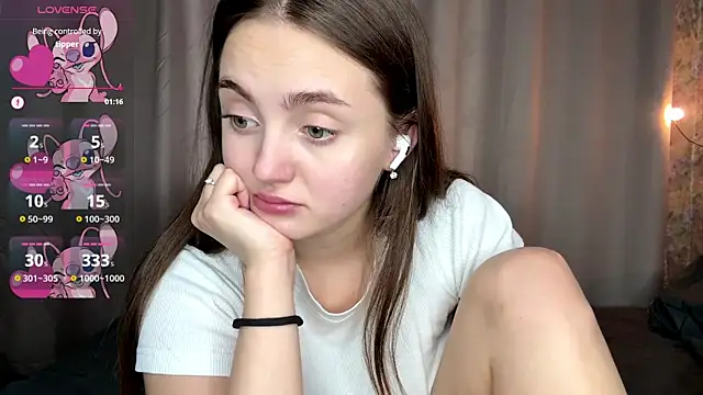LoraDavi's Live XXX Chat