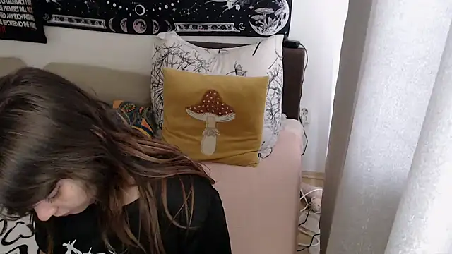 AlienforTwenty Live XXX-Chat