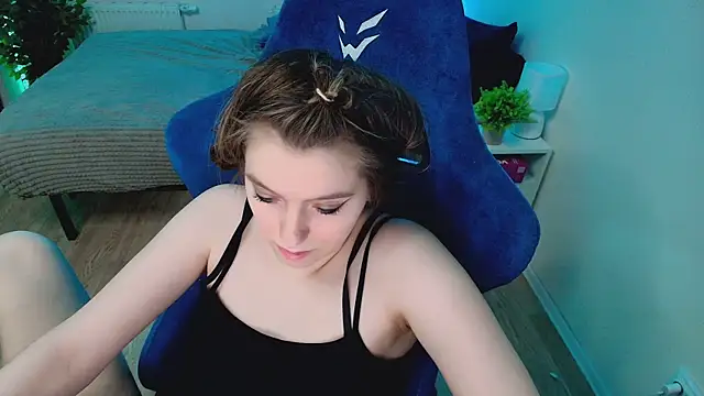 CranberryHot Adlı Modelin Canlı XXX Sohbeti