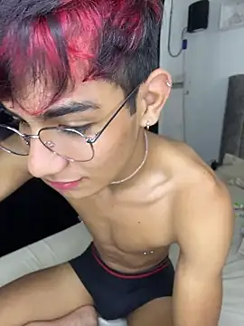 cherub_ – Naživo XXX chat