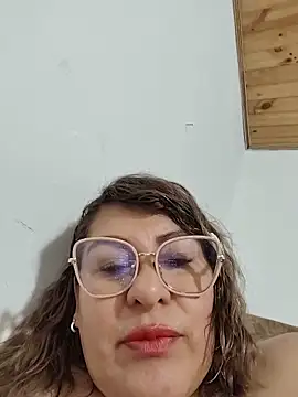 Chatroom XXX en direct de AlexxiaaMat