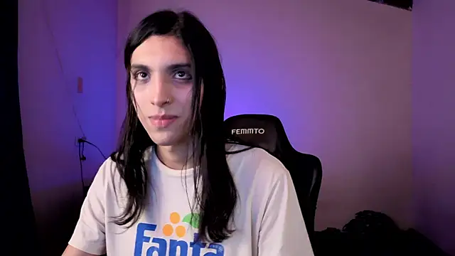 angelitofemboy 网络视讯表演