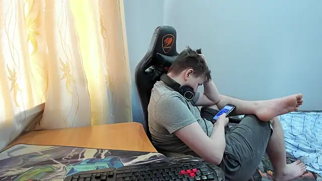 iliaskrislove live XXX chat