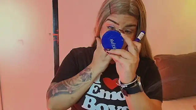 Melissa_Adamsx élő XXX-chatje