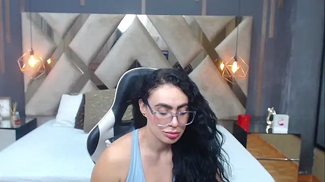 Chatroom XXX en direct de MartinaaFit