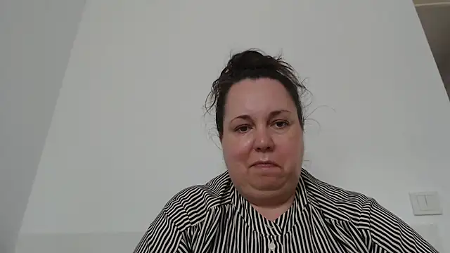 WendyRhoades Adlı Modelin Canlı XXX Sohbeti