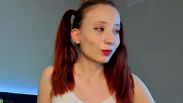 Chatroom XXX en direct de Lea_much