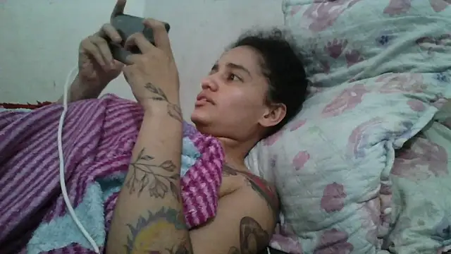 girl_tits' Live XXX Chat