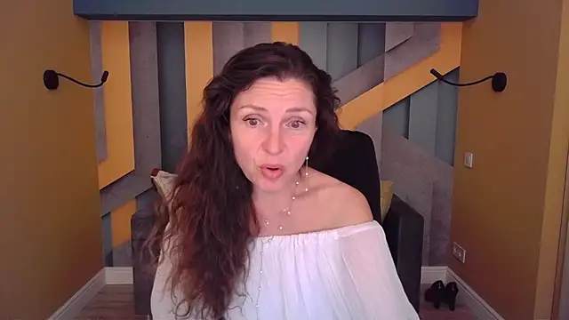 Chatroom XXX en direct de EllaLong