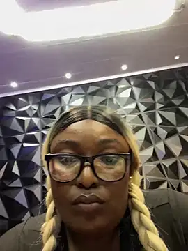may_storm's Webcam Show