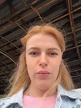 HarrietDart Adlı Modelin Canlı XXX Sohbeti