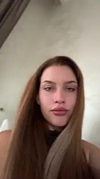 KikiWatson Live XXX-Chat