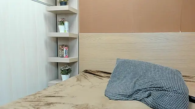 XXX chat uživo modela PinkyTwerkyX