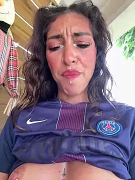 Lalla_Amani – Naživo XXX chat