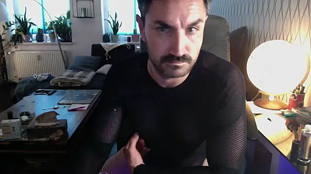 tomz0819 Webcam-Show