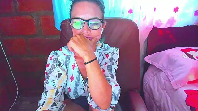 Chat XXX en directo de BrianaGarner