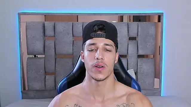 XXX chat uživo modela orionblaze69_