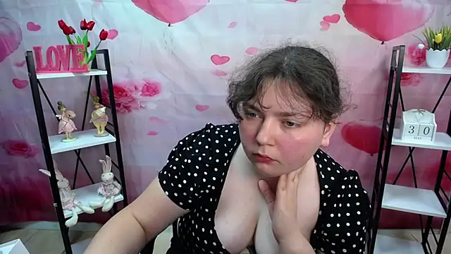 NeonilaLisova 现场XXX聊天