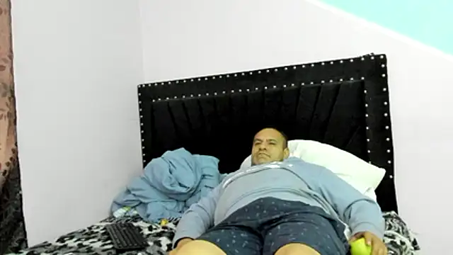 Онлайн чат XXX Tommy_sex79